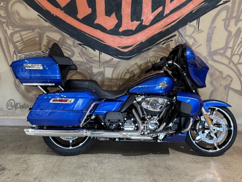 FLHXU 2025 Street Glide™ Ultra