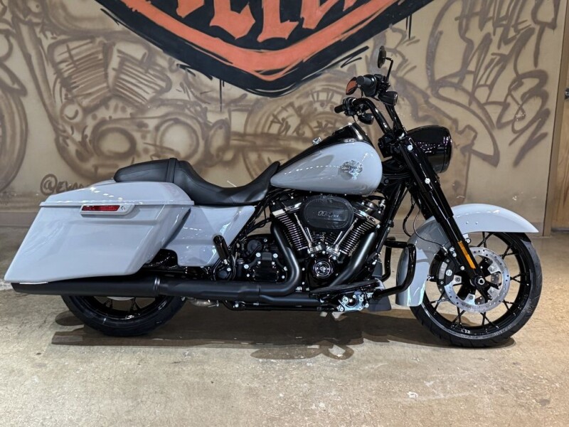 FLHRXS 2025 Road King™ Special