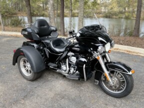 FLHTCUTG 2019 Tri Glide® Ultra thumb 1