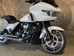 FLTRX 2025 Road Glide™ thumb 1