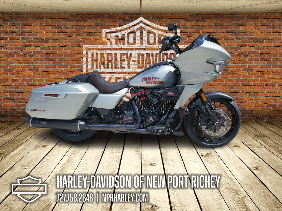 2025 Harley-Davidson® CVO™ Road Glide™ ST