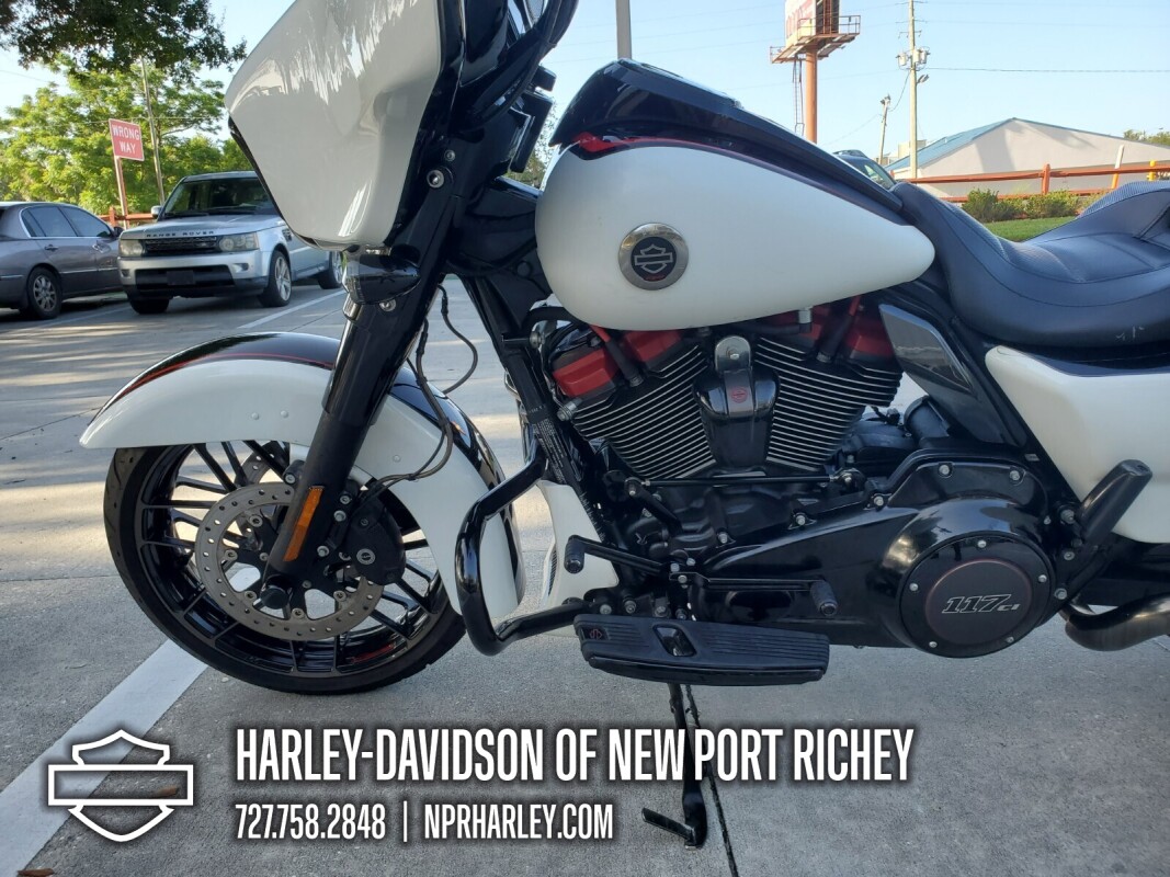 2021 Harley-Davidson CVO Street Glide - Photo 8