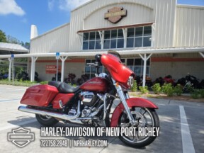 2018 Harley-Davidson<sup>®</sup> Street Glide<sup>®</sup> thumb 3