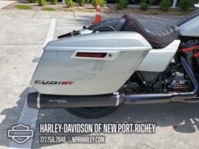 2025 Harley-Davidson® CVO™ Road Glide™ ST thumb 0