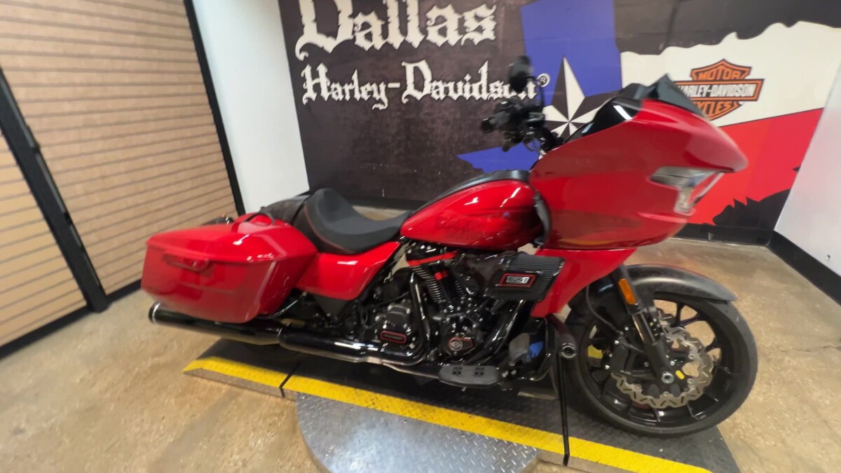 2025 Harley-Davidson CVO Road Glide ST FLTRXSTSE - Photo 5
