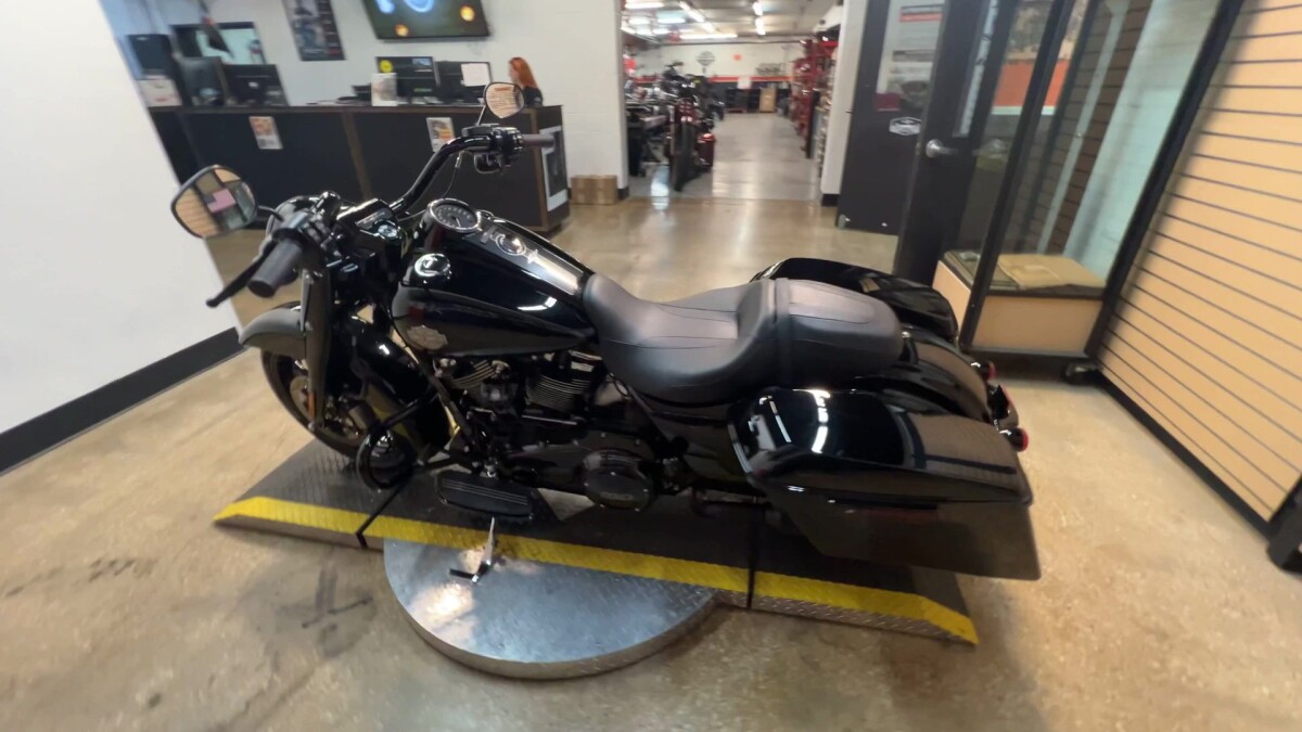2025 Harley-Davidson Road King Special FLHRXS - Photo 9