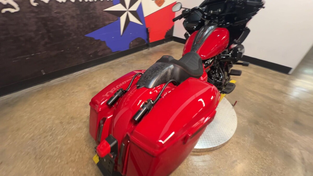 2025 Harley-Davidson CVO Road Glide ST FLTRXSTSE - Photo 3