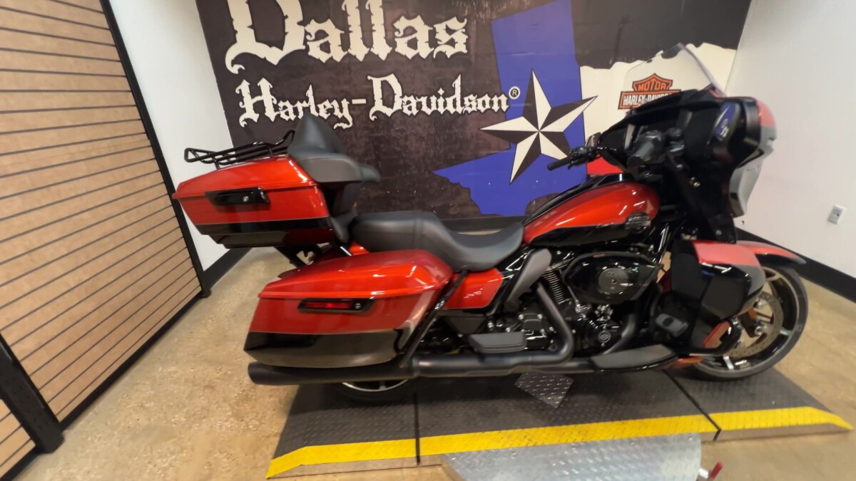 2025 Harley-Davidson Street Glide Ultra FLHXU - Photo 4