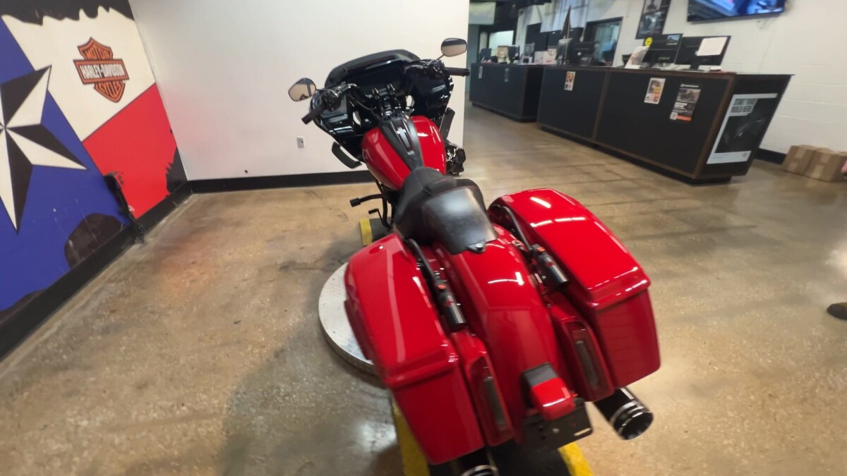 2025 Harley-Davidson CVO Road Glide ST FLTRXSTSE - Photo 2