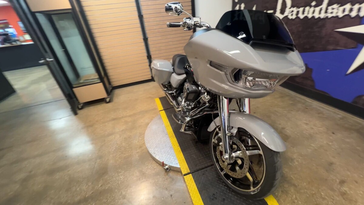 2025 Harley-Davidson Road Glide FLTRX - Photo 6