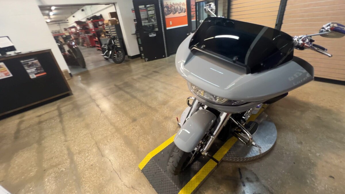 2025 Harley-Davidson Road Glide FLTRX - Photo 7