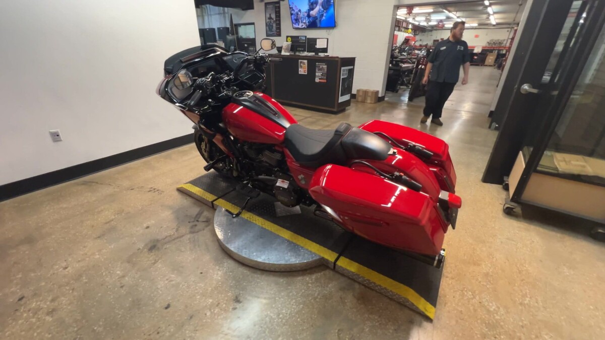 2025 Harley-Davidson CVO Road Glide ST FLTRXSTSE - Photo 9