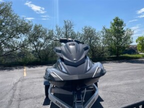 2017 WaveRunner® VX Cruiser HO thumb 2