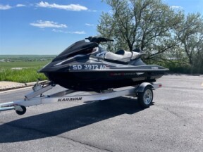 2017 WaveRunner® VX Cruiser HO thumb 3
