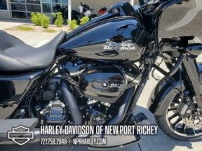 2025 Harley-Davidson® Road Glide® 3 thumb 1