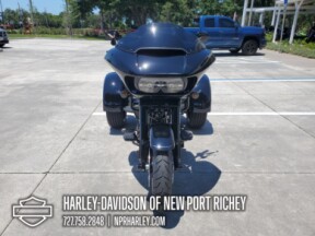 2025 Harley-Davidson® Road Glide® 3 thumb 3