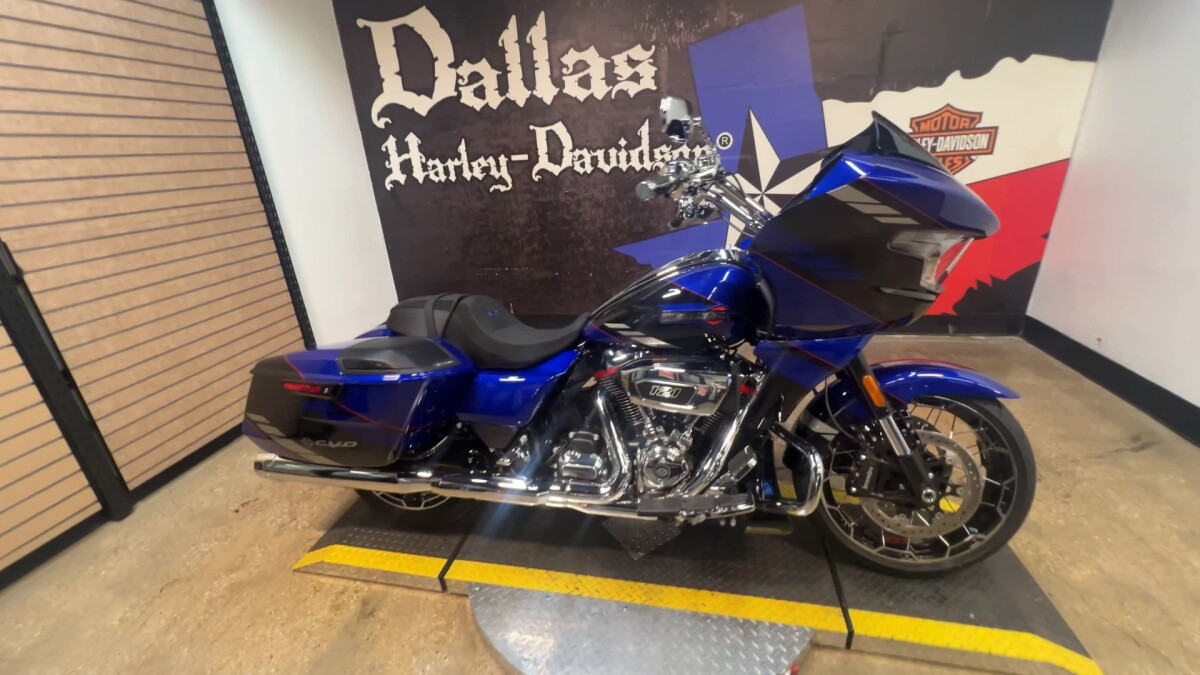 2025 Harley-Davidson CVO Road Glide FLTRXSE - Photo 5
