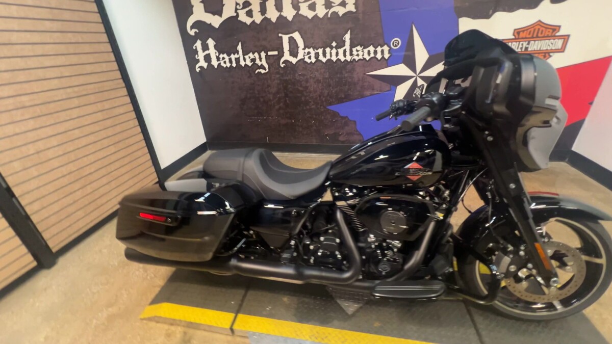 2025 Harley-Davidson Street Glide FLHX - Photo 5