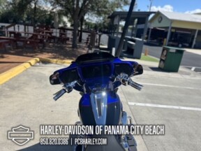 2025 Harley-Davidson® CVO™ Street Glide™ thumb 2