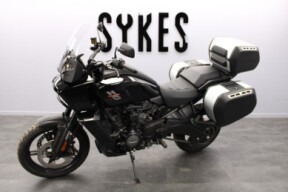 New Harley-Davidson RA1250 Pan America 1250 in Vivid Black thumb 1