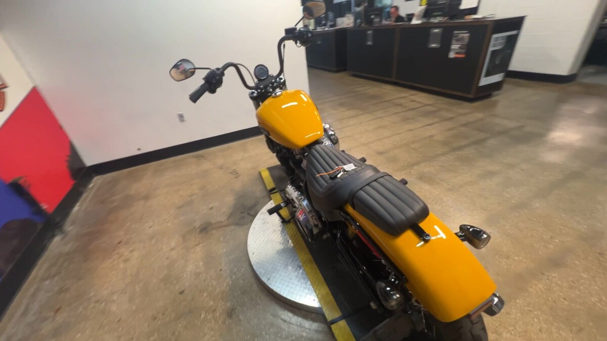 2025 Harley-Davidson Street Bob FXBB - Photo 2