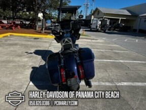 2025 Harley-Davidson® Road Glide™ thumb 2