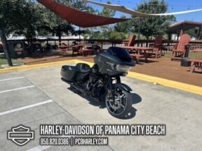 2025 Harley-Davidson® Road Glide™ thumb 3