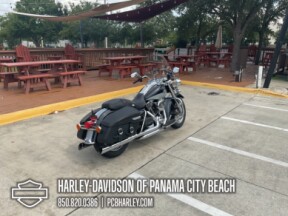 2012 Harley-Davidson® Road King® Classic thumb 3