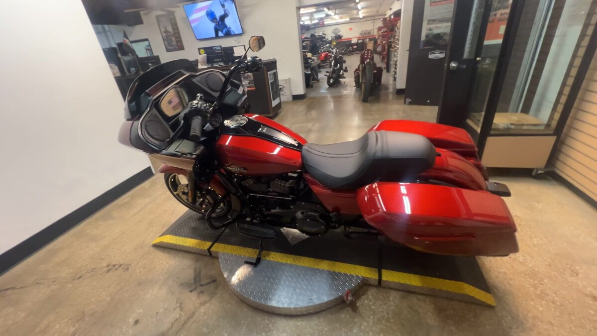 2025 Harley-Davidson Road Glide FLTRX - Photo 9