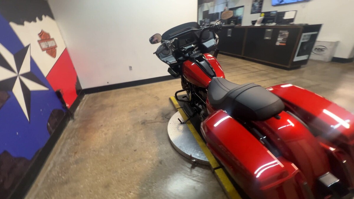 2025 Harley-Davidson Road Glide FLTRX - Photo 2