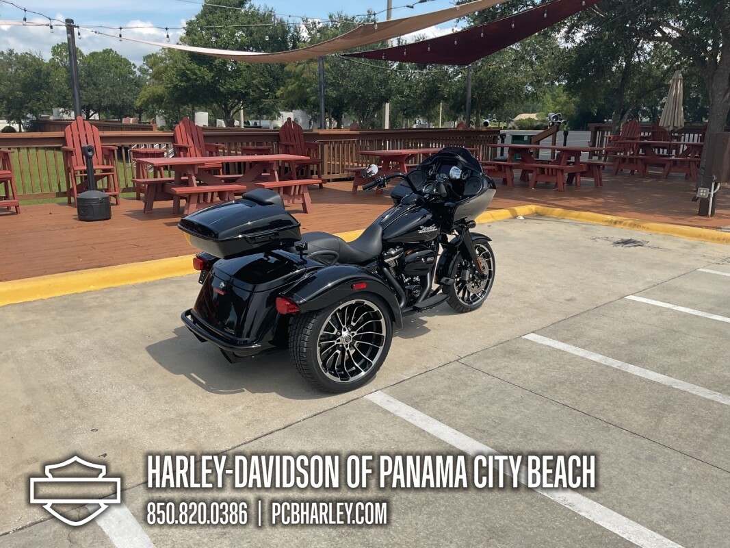 2025 Harley-Davidson Road Glide 3 - Photo 2
