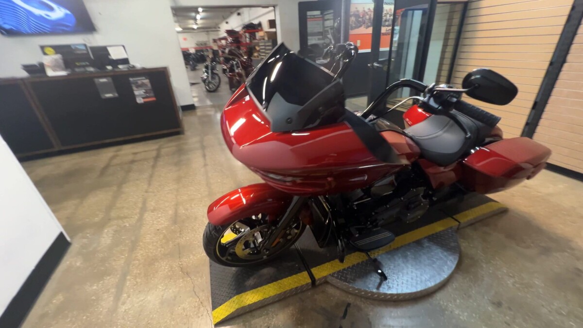 2025 Harley-Davidson Road Glide FLTRX - Photo 8