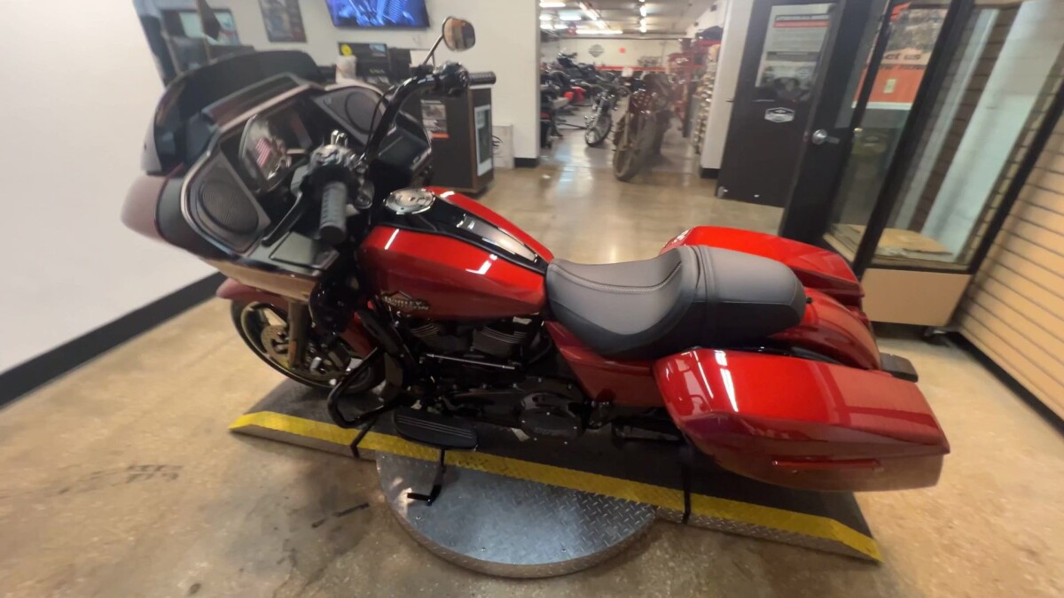 2025 Harley-Davidson Road Glide FLTRX - Photo 9