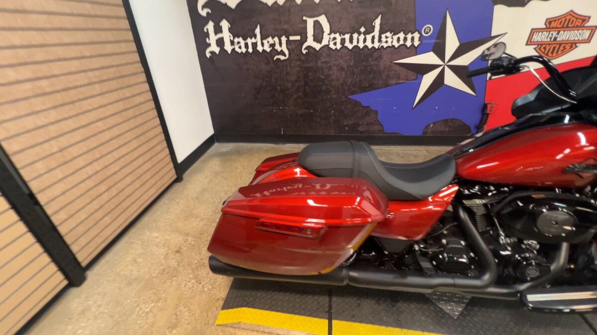 2025 Harley-Davidson Road Glide FLTRX - Photo 4