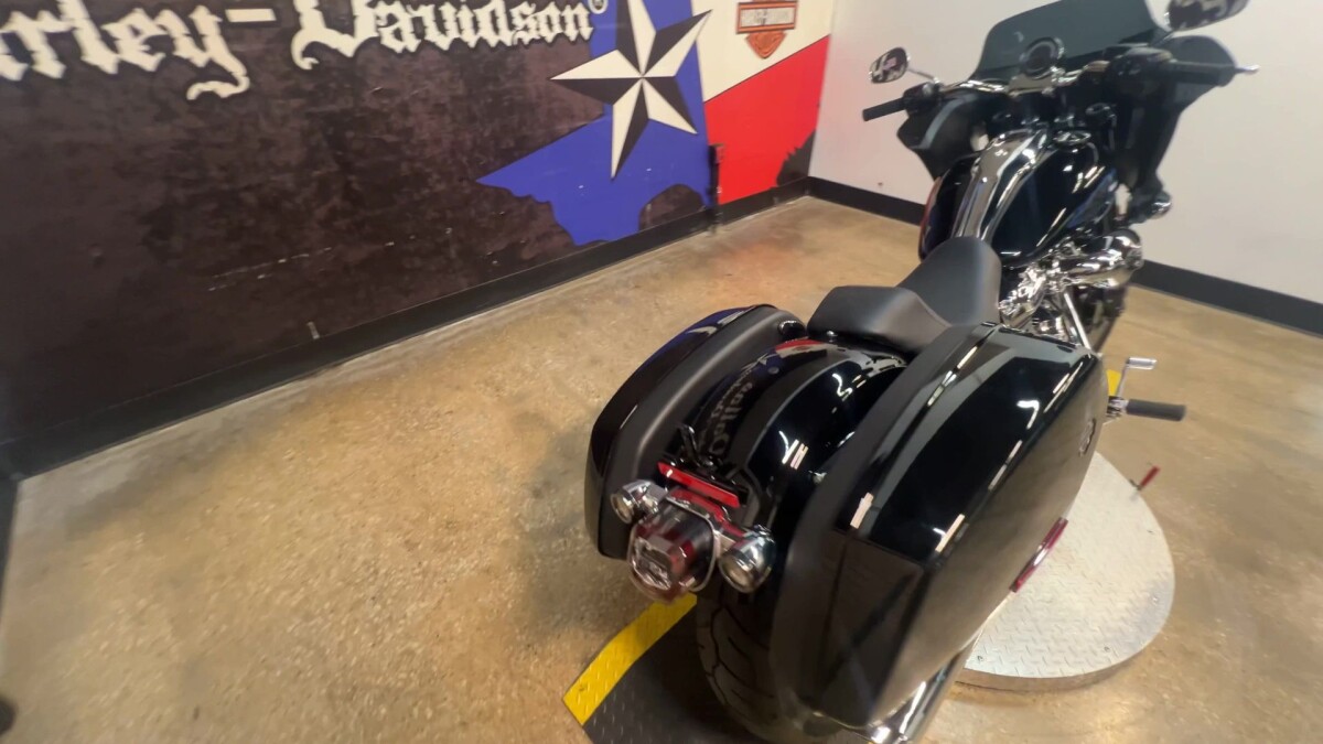 2025 Harley-Davidson Low Rider ST FXLRST - Photo 3
