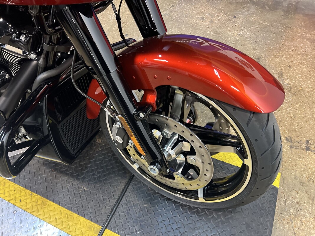 2025 Harley-Davidson Road Glide FLTRX - Photo 4