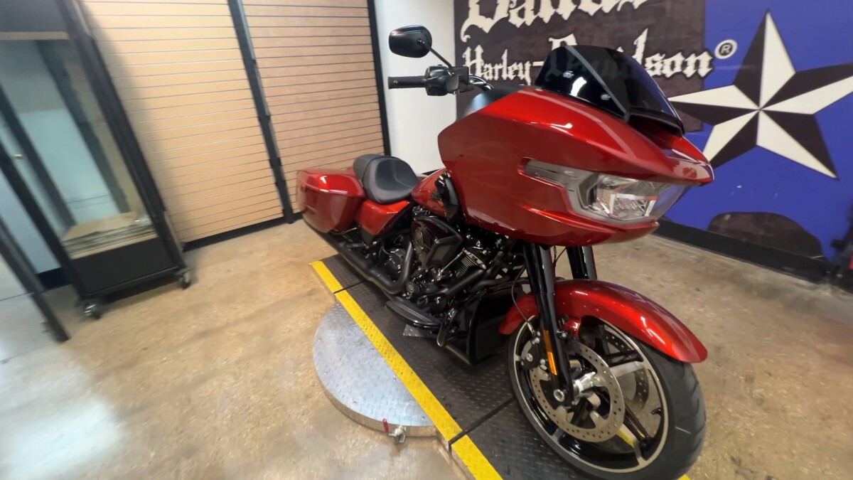 2025 Harley-Davidson Road Glide FLTRX - Photo 6