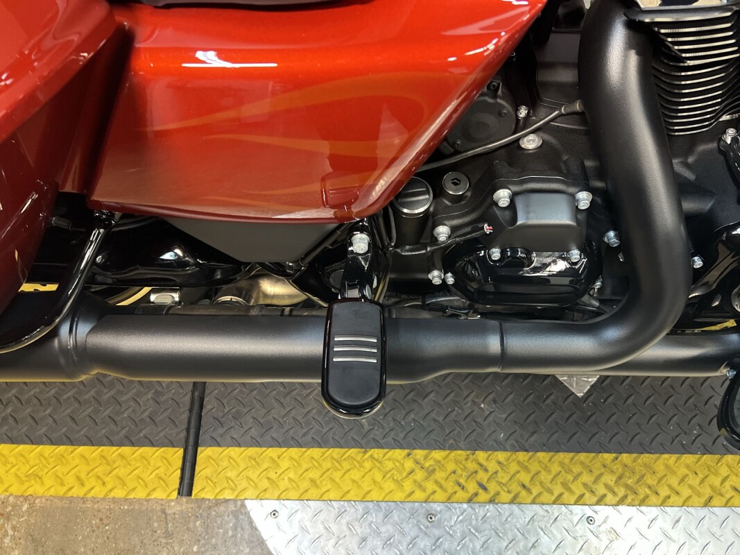 2025 Harley-Davidson Road Glide FLTRX - Photo 8