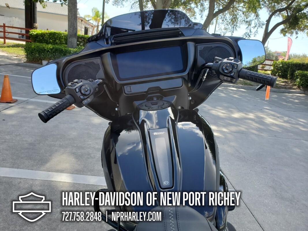 2025 Harley-Davidson Street Glide - Photo 9