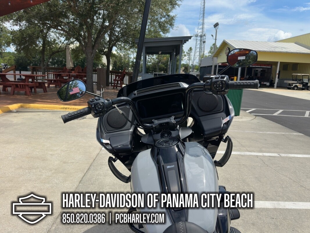 2025 Harley-Davidson Road Glide - Photo 9
