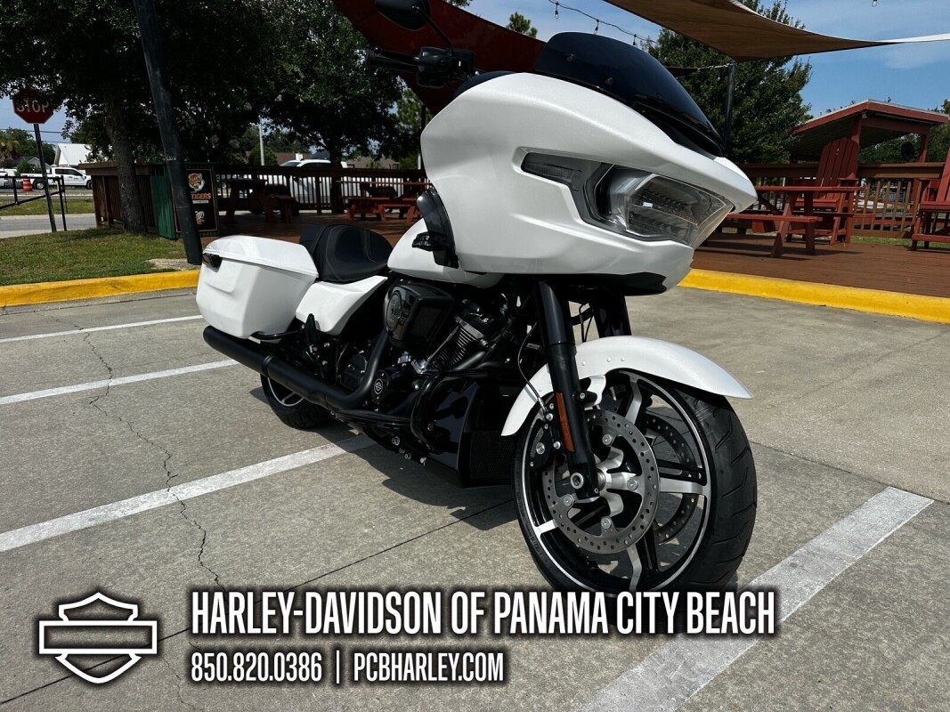2025 Harley-Davidson® Road Glide™, photo 8