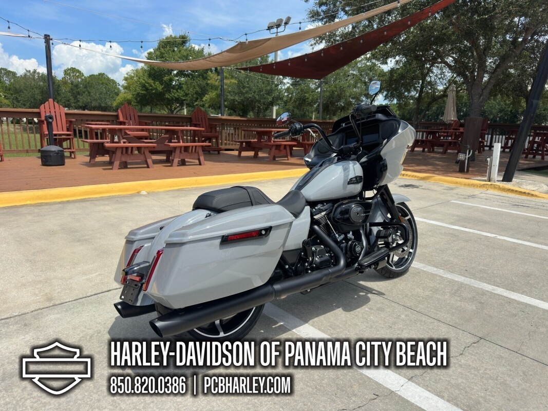 2025 Harley-Davidson Road Glide - Photo 2
