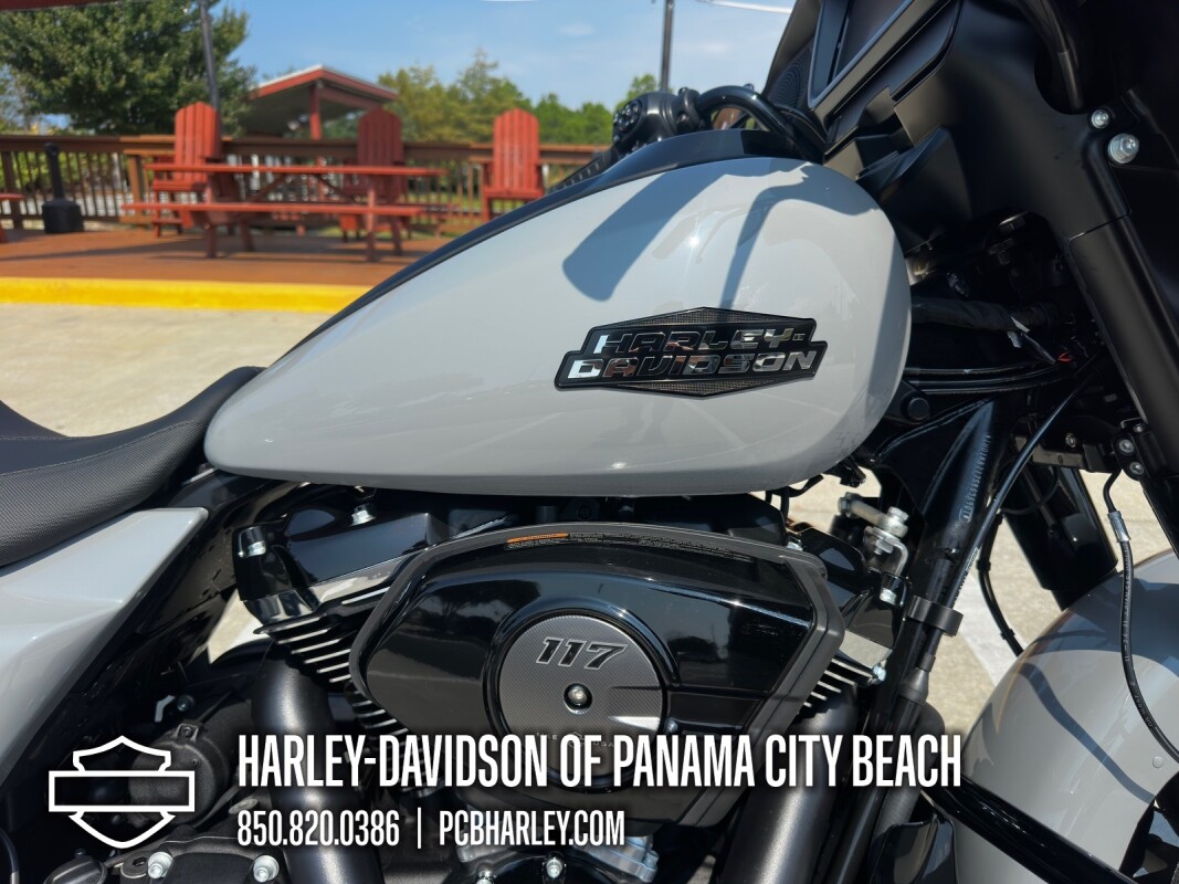 2025 Harley-Davidson Street Glide - Photo 10