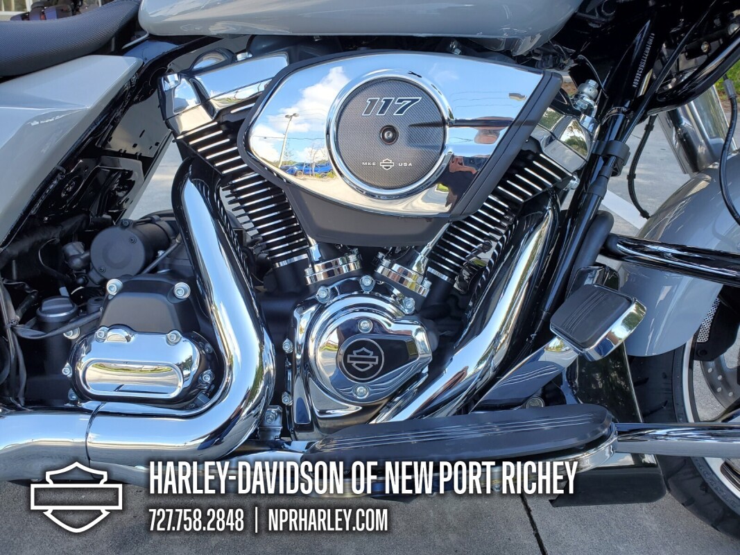 2025 Harley-Davidson Road Glide - Photo 5