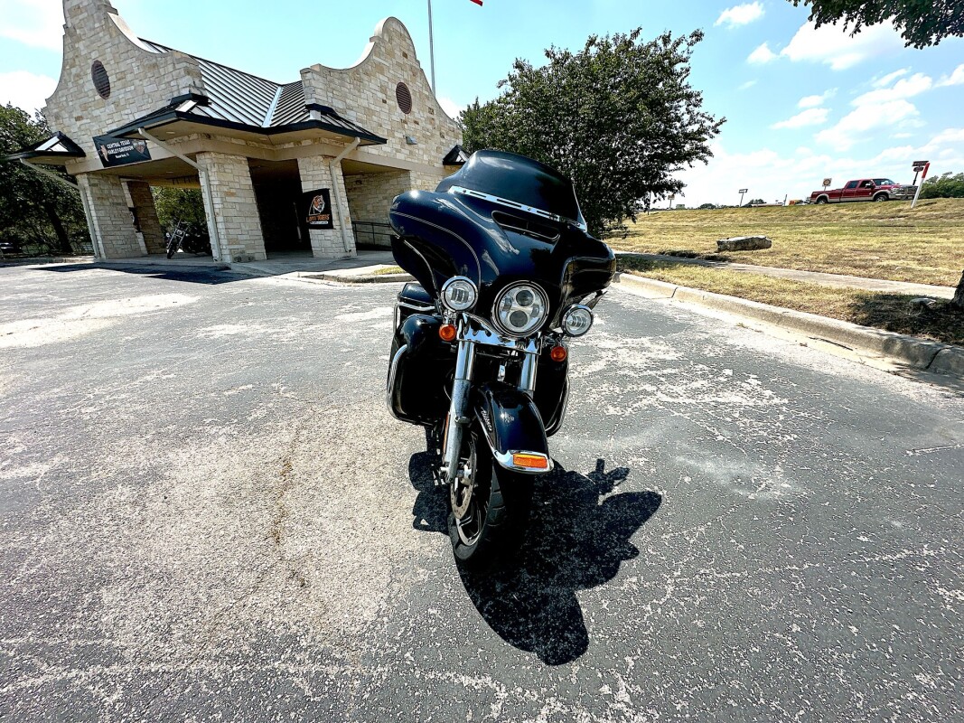 2014 Harley-Davidson Electra Glide Ultra Classic FLHTCU - Photo 4