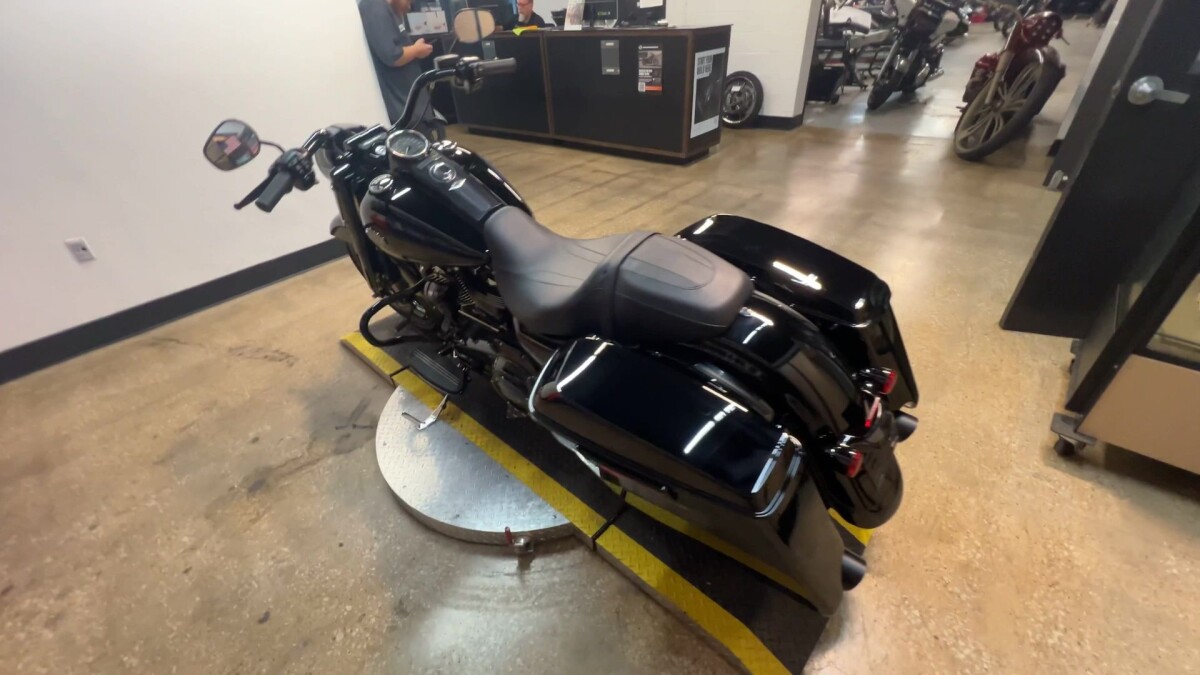 2025 Harley-Davidson Road King Special FLHRXS - Photo 2