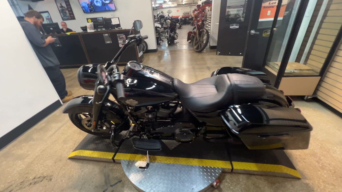 2025 Harley-Davidson Road King Special FLHRXS - Photo 9