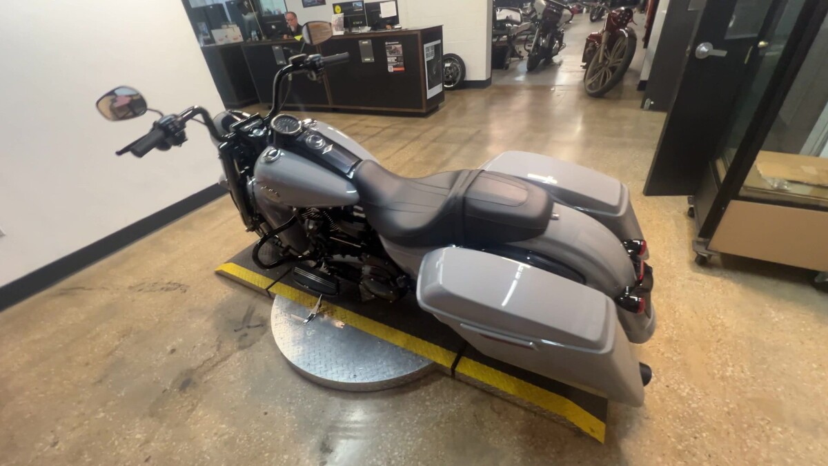 2025 Harley-Davidson Road King Special FLHRXS - Photo 9