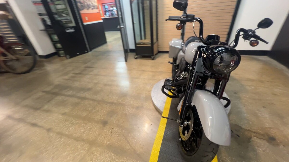 2025 Harley-Davidson Road King Special FLHRXS - Photo 7