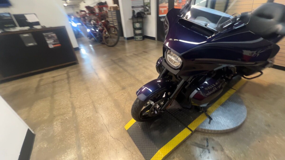 2025 Harley-Davidson Street Glide Ultra FLHXU - Photo 8